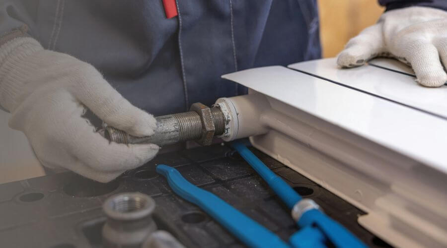 Professional emergency plumbing services in New Burnside, IL